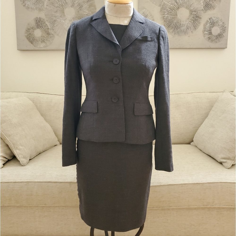 Ann Taylor Dress/Blazer Suit Set - Size 0p/2p In Charcoal